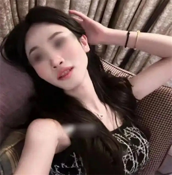 【西檬之家】践踏癖是什么？BDSM圈子的权力与信任游戏